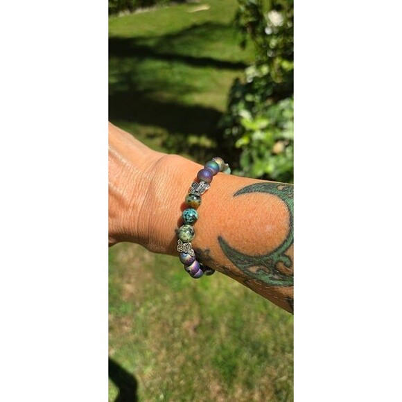 Electroplated Druzy Agate, African Turquoise & Butterfly Charm Bracelet - Picture 7 of 7